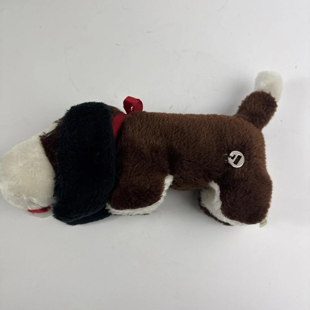 Vintage Atlanta Novelty Gerber Basset Hound Plush Wind Up Music Box Lullaby Dog